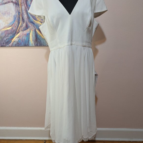 Dress The Population Corey Dress Size XXL White Cap Sleeve V Neck Eyelash Hem - Picture 2 of 12